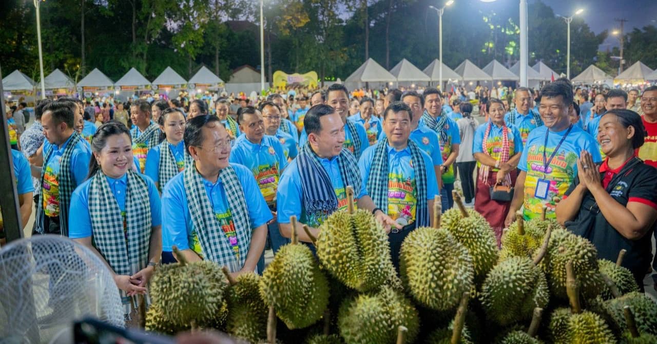 រដ្ឋមន្ត្រីក្រសួងទេសចរណ៍ ៖ ព្រឹត្តិការណ៍ពិព័រណ៍ផ្លែឈើបាត់ដំបង បានផ្សារភ្ជាប់ជាពិសេសវិស័យទេសចរណ៍នារដូវកាលបៃតង
