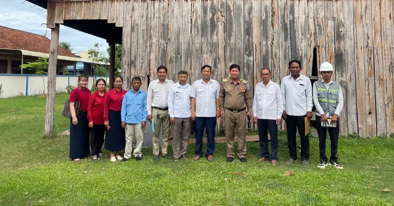មន្ទីរអប់រំខេត្តពោធិ៍សាត់ ចុះរៀបចំទីតាំងរុះរើអគារឈើចាស់ ដើម្បបោះទីតាំងសាងសង់ទារកដ្ឋានថ្មី