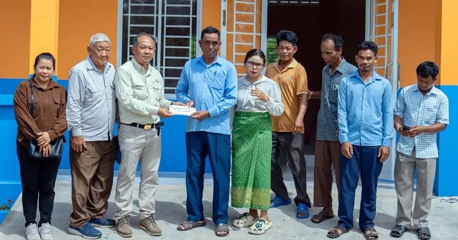 អភិបាលខេត្តបន្ទាយមានជ័យ ក្រើនរម្លឹកសិស្សានុសិស្សឱ្យខិតខំរៀនសូត្រ និងចៀសឱ្យឆ្ងាយពីគ្រឿងញៀន ដើម្បីអនាគតភ្លឺស្វាង