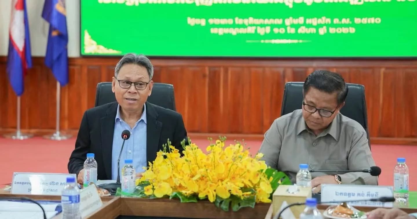 ក្រុមការងារជំរុញការវិនិយោគក្នុងភូមិភាគឦសាន ពិភាក្សាត្រង់ទៅត្រង់មកជាមួយធុរជនក្នុងខេត្តមណ្ឌលគិរី ដើម្បីជំរុញការអនុវត្ត «កម្មវិធីពិសេសជំរុញការវិនិយោគក្នុងភូមិភាគឦសាន ឆ្នាំ ២០២៥-២០២៨» និង លើកស្ទួយសហគ្រាសធុនតូច និងមធ្យម