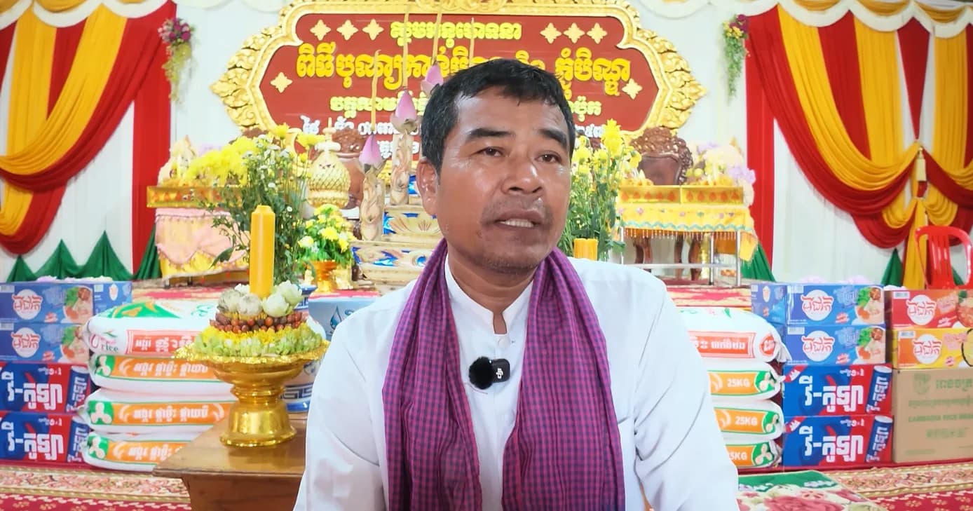 ក្នុងឱកាសបុណ្យកាន់បិណ្ឌ និងពិធីបុណ្យភ្ជុំបិណ្ឌ ប្រជាពលរដ្ឋខ្មែរជាអ្នកកាន់ព្រះពុទ្ធសាសនាតែងតែទៅវត្តអារាម មិនដែលខកខានឡើយ ទៅតាមទំនាមទំលាប់ខ្មែរ