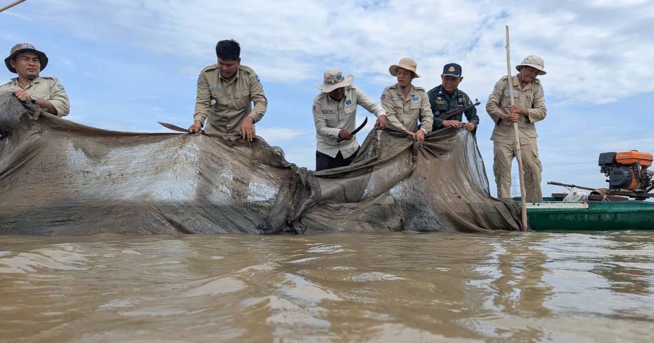 ជំនាញជលផល បានបំផ្លាញឧបករណ៍ល្មើសជាច្រើន នៅក្នុងការបង្ក្រាបបទល្មើស ២ករណី នៅក្នុងភូមិសាស្រ្តស្រុកបាធាយ